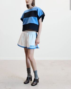  white / blue